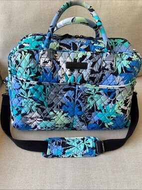 Sale! Vera Bradley Weekender Travel Bag in Camofloral (retired) w/Shoulder Strap